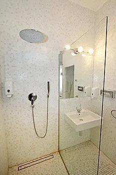Aurellia Serviced Appartement *