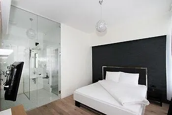 Aurellia Serviced Appartement *
