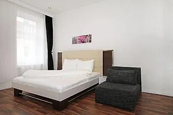 Aurellia Serviced Appartement